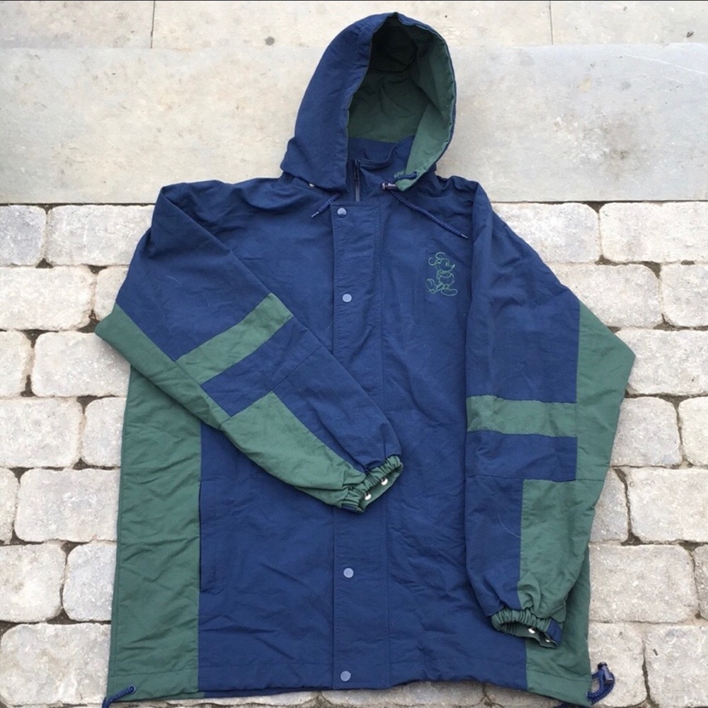 NWOT Disney Mickey Mouse Rain Coat 🧥 ☔️ - Picture 1 of 7